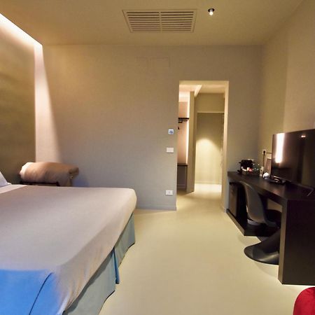 Mpiut - Housea Hotel Polignano a Mare Luaran gambar