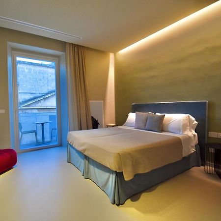 Mpiut - Housea Hotel Polignano a Mare Luaran gambar