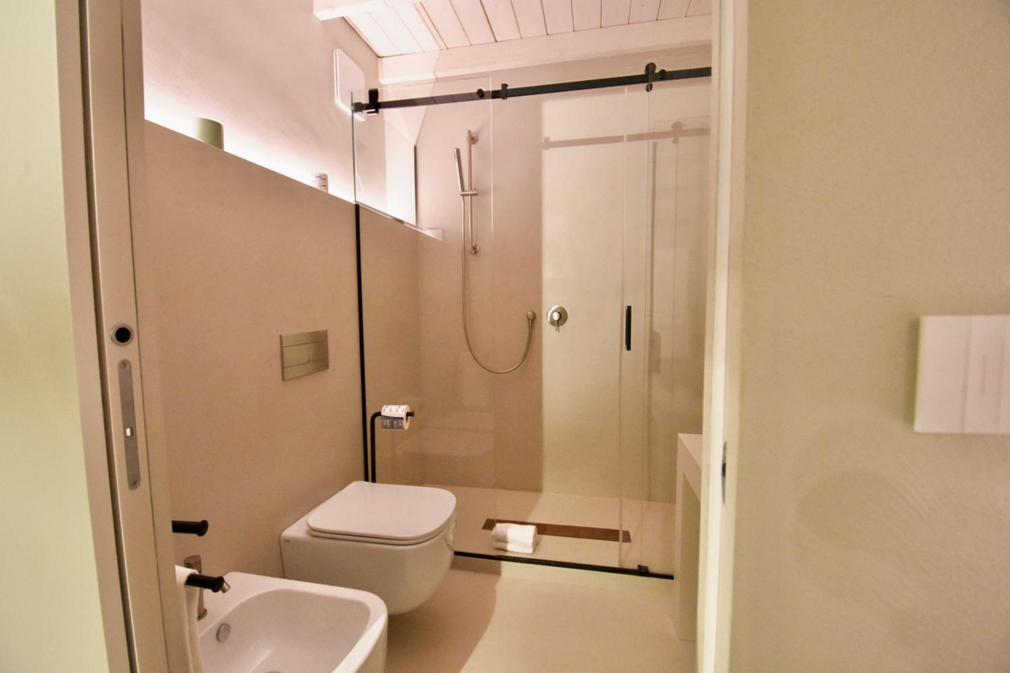 Mpiut - Housea Hotel Polignano a Mare Luaran gambar