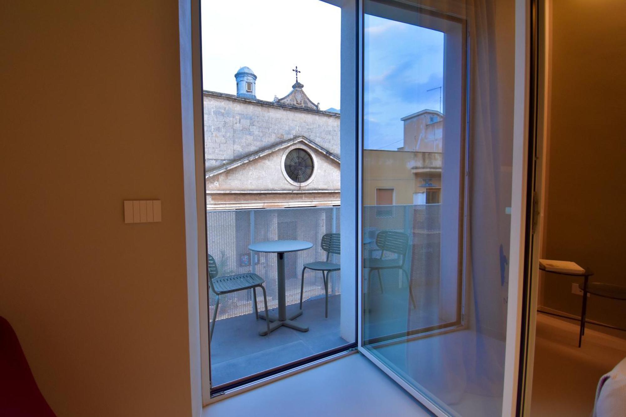 Mpiut - Housea Hotel Polignano a Mare Luaran gambar